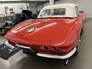 Image 13/41 of Chevrolet Corvette (1962)