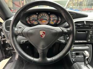 Image 8/17 of Porsche 911 Turbo (2002)