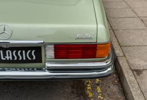 Image 12/26 of Mercedes-Benz 450 SEL 6,9 (1979)