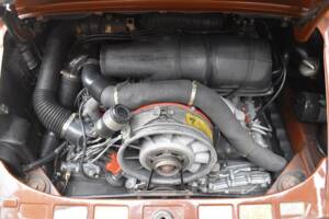 Image 33/37 de Porsche 911 Carrera 3.0 (1977)