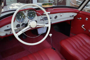 Imagen 3/50 de Mercedes-Benz 190 SL (1962)