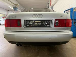 Immagine 14/17 di Audi A8 3.7 (1995)