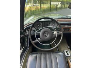 Image 37/50 of Mercedes-Benz 280 SL (1968)
