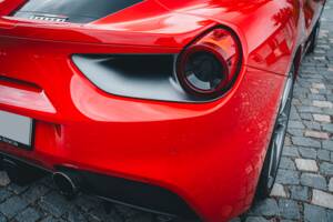 Image 51/56 of Ferrari 488 GTB (2020)