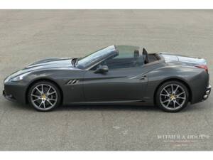 Obraz 2/39 pojazdu Ferrari California (2009)