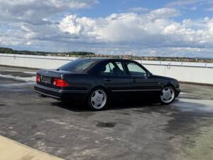 Bild 8/24 von Mercedes-Benz E 50 AMG (1997)