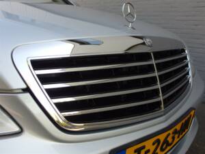 Image 9/98 of Mercedes-Benz S 500 L (2007)
