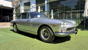 Imagen 9/66 de Ferrari 330 GT 2+2 (1964)