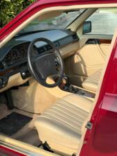 Afbeelding 16/46 van Mercedes-Benz 200 E-16 (1993)