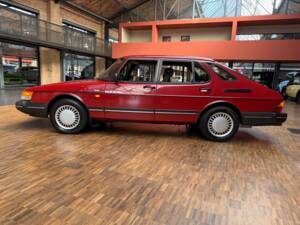 Image 16/42 of Saab 900 2.0i 16V (1991)