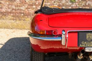 Image 15/50 de Jaguar Type E 3.8 (1964)