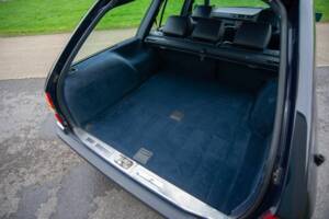 Bild 16/26 von Mercedes-Benz 300 TE (1992)