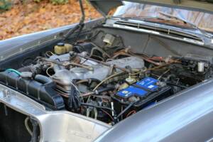 Image 40/50 of Mercedes-Benz 220 SE b (1966)