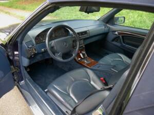 Image 32/35 de Mercedes-Benz SL 320 (1996)
