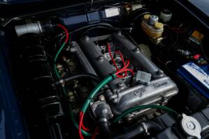 Image 13/50 of Alfa Romeo Giulia Nuova Super 1300 (1975)