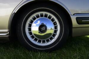 Image 41/50 of Rolls-Royce New Silver Dawn (1997)