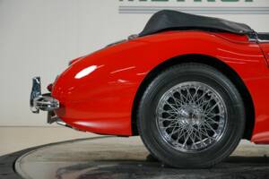 Image 25/43 of Austin-Healey 3000 Mk II (BJ7) (1963)
