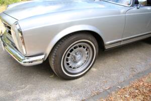 Image 16/37 of Mercedes-Benz 280 SL (1969)