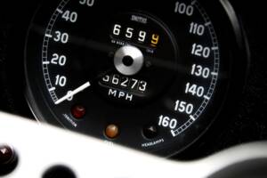 Afbeelding 17/27 van Jaguar E-Type 4.2 (1966)