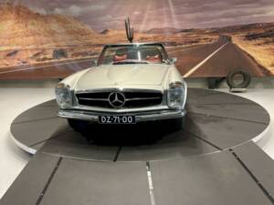 Bild 10/36 von Mercedes-Benz 280 SL (1970)