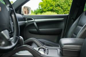 Bild 37/50 von Porsche Cayenne S (2007)