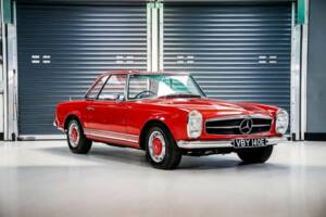 Immagine 21/26 di Mercedes-Benz 250 SL (1967)
