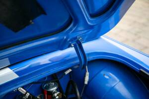 Image 33/45 of MG MGB GT (1964)