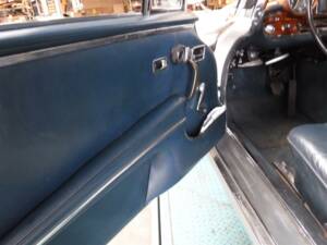 Image 41/50 of Mercedes-Benz 300 SE (1966)