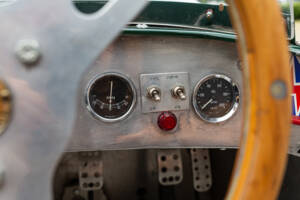 Image 11/80 of Lister Knobbly (1956)