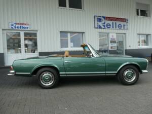 Image 8/25 de Mercedes-Benz 280 SL (1970)