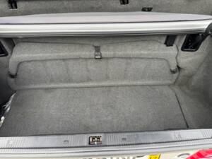 Image 38/51 of Mercedes-Benz SL 320 (1996)