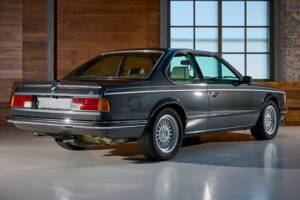 Bild 5/40 von BMW M 635 CSi (1984)