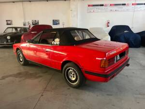 Image 2/17 of Maserati Spyder (1988)