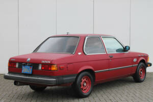 Image 16/30 of BMW 320i (1982)