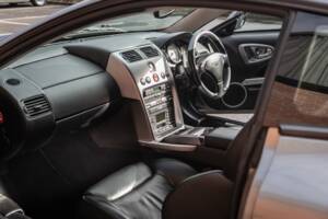 Image 24/30 of Aston Martin V12 Vanquish (2002)