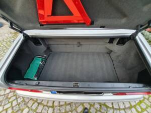 Image 11/11 of Mercedes-Benz SL 320 (2000)
