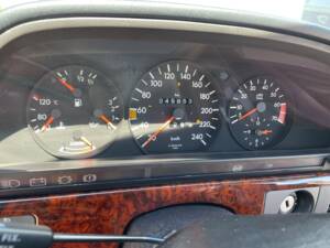 Bild 26/48 von Mercedes-Benz 500 SEC (1985)