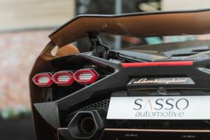 Image 54/68 of Lamborghini Sián FKP 37 (2021)