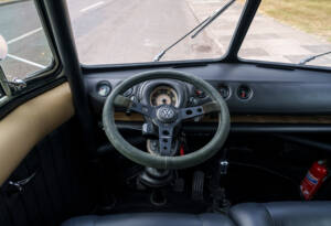 Image 16/29 of Volkswagen T1 Samba (1965)