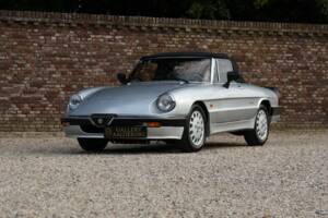 Image 8/50 de Alfa Romeo 2.0 Spider QV (1988)