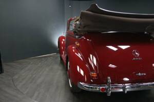Bild 31/50 von Mercedes-Benz 220 Cabriolet A (1952)