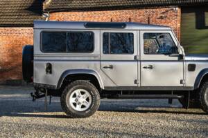 Immagine 33/50 di Land Rover Defender 110 (2008)