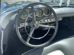 Image 2/8 of Lincoln Continental Mark II (1957)