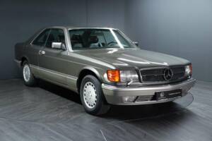 Image 5/30 of Mercedes-Benz 560 SEC (1988)