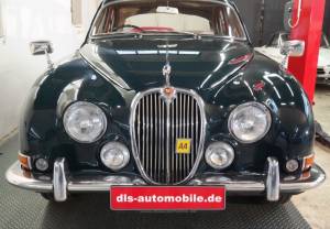 Image 27/29 of Jaguar S-Type 3.4 (1966)