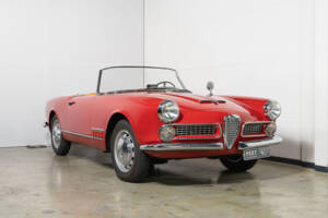 Bild 2/77 von Alfa Romeo 2000 Spider (1961)