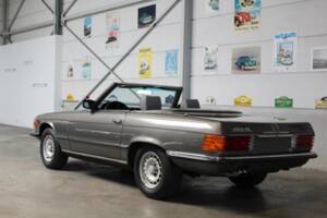 Image 8/15 de Mercedes-Benz 450 SL (1980)