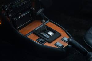 Obraz 50/50 pojazdu Triumph Stag (1975)