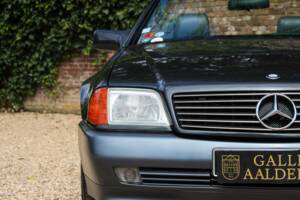 Image 7/50 of Mercedes-Benz 500 SL (1992)