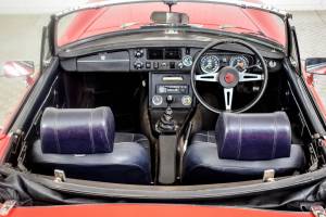 Image 12/50 de MG MGB (1973)